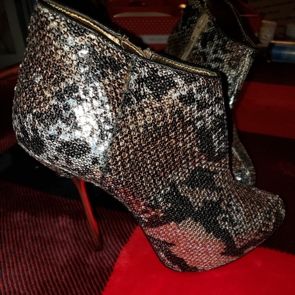 Snakeskin bling booties - Picture 2 of 5
